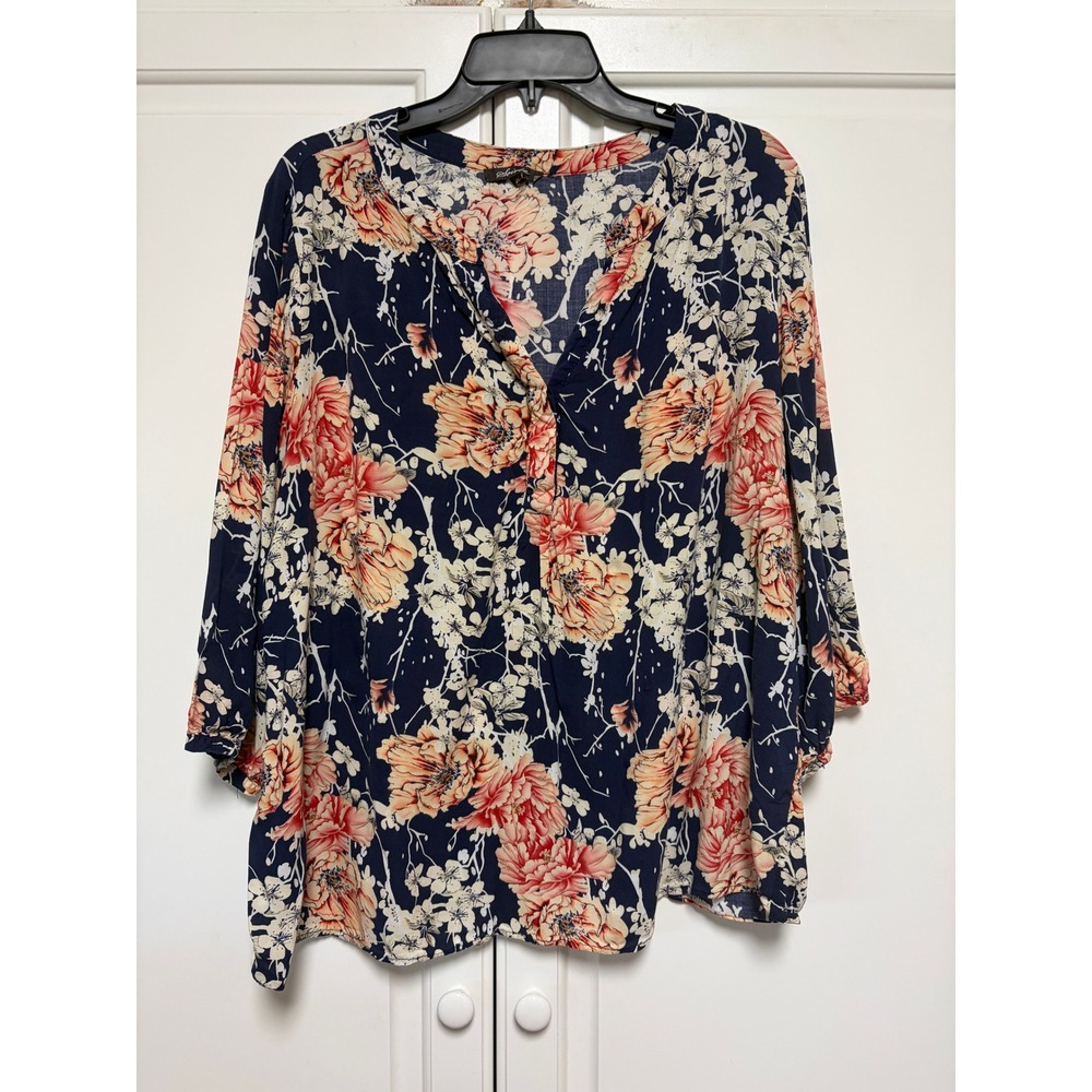 Bobeau Womens Navy Blue Floral Split V-Neck 3/4 Sleeve Relaxed Blouse Top